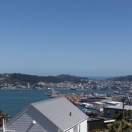 Khandallah Harbour View Bnb Веллингтон Экстерьер фото